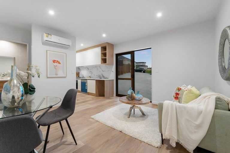 Photo of property in 14 Bela Vista Boulevard, Swanson, Auckland, 0614