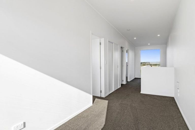 Photo of property in 31 Reynolds Place, Papamoa Beach, Papamoa, 3118