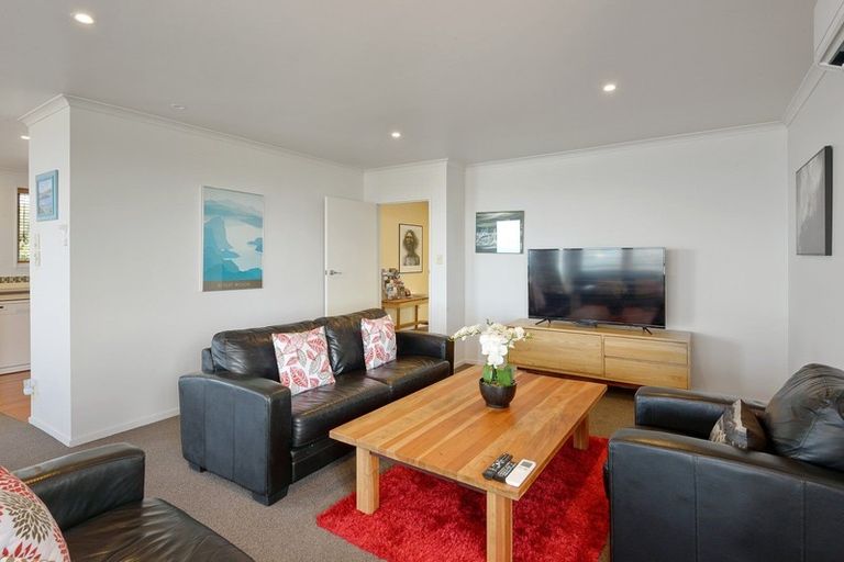 Photo of property in 10b Panorama Road, Clifton, Christchurch, 8081