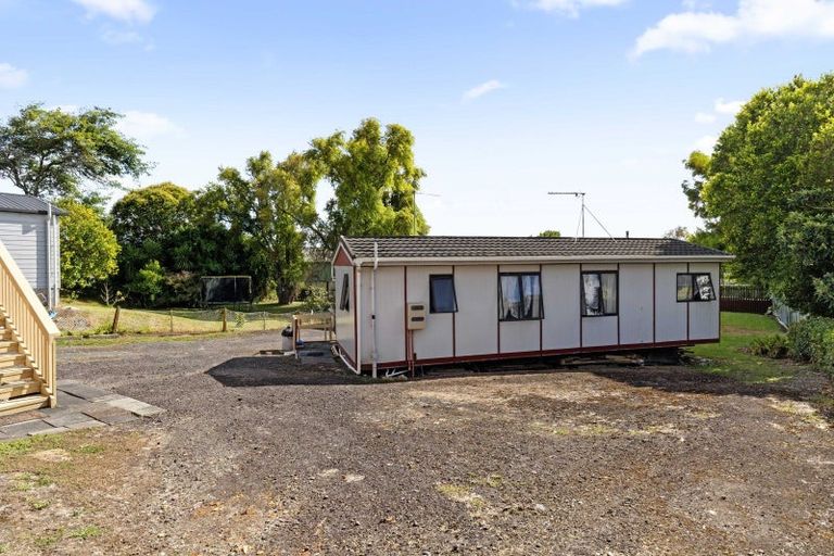 Photo of property in 4 George Street, Waiuku, 2123