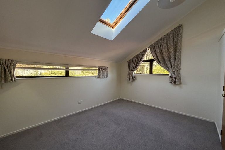 Photo of property in 7 Aotearoa Terrace, Murrays Bay, Auckland, 0630