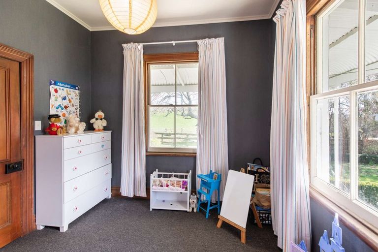 Photo of property in 295 Skinner Road, Bird Road, Stratford, 4393