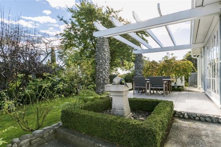 Photo of property in 3 Muritai Crescent, Havelock North, 4130