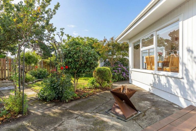 Photo of property in 12 Taverner Street, Carterton, 5713