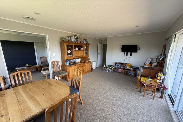 Photo of property in 43 Mossburn Grove, Kelson, Lower Hutt, 5010