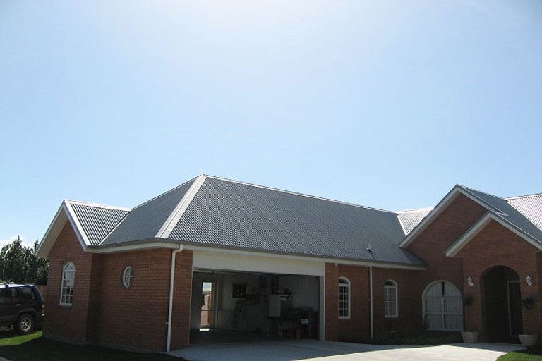 Photo of property in 11 Roussel Place, Springlands, Blenheim, 7201