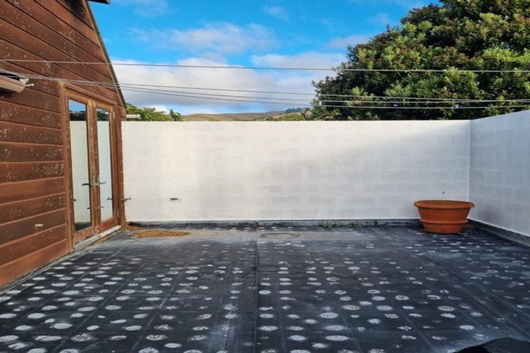 Photo of property in 102 Beachville Road, Redcliffs, Christchurch, 8081