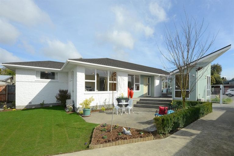 Photo of property in 50 Glenharrow Avenue, Avonhead, Christchurch, 8042
