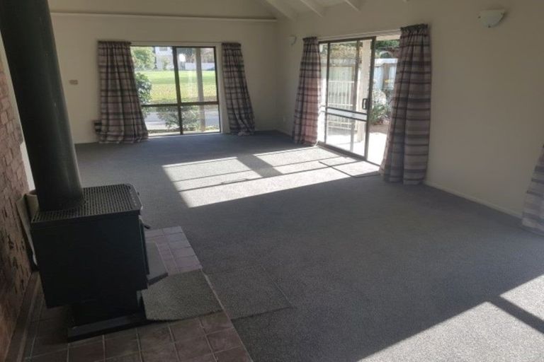 Photo of property in 1/16b Langham Place, Redwood, Christchurch, 8051