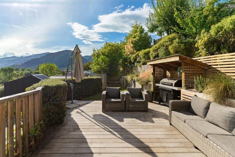 Photo of property in 73 Cotter Avenue, Arrowtown, 9302