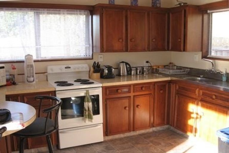 Photo of property in 1/214 Saint Vincent Street, Toi Toi, Nelson, 7010