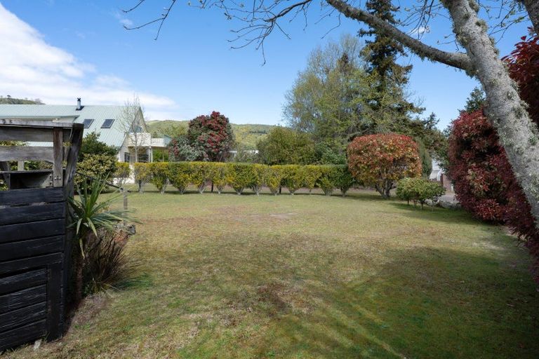 Photo of property in 22 Angela Place, Kinloch, Taupo, 3377
