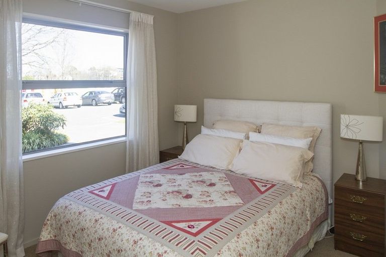 Photo of property in 5a Dovedale Avenue, Ilam, Christchurch, 8041