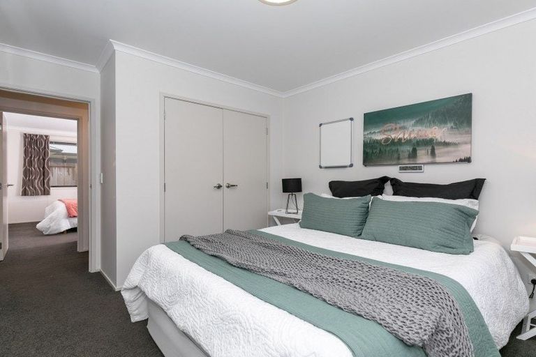 Photo of property in 8 Max Landing, Grandview Heights, Hamilton, 3200