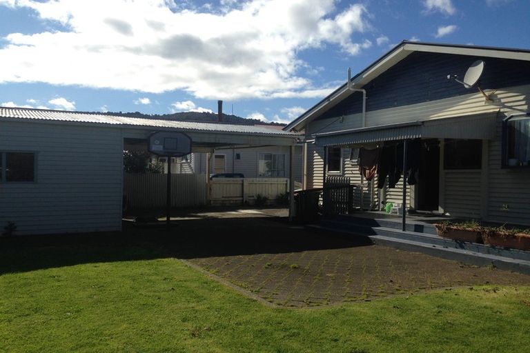 Photo of property in 12 Ida Street, Greymouth, 7805