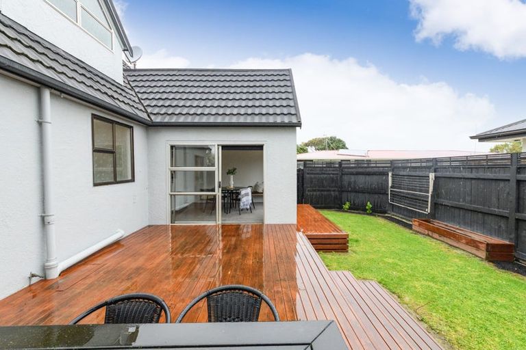 Photo of property in 76a Wood Street, Takaro, Palmerston North, 4410