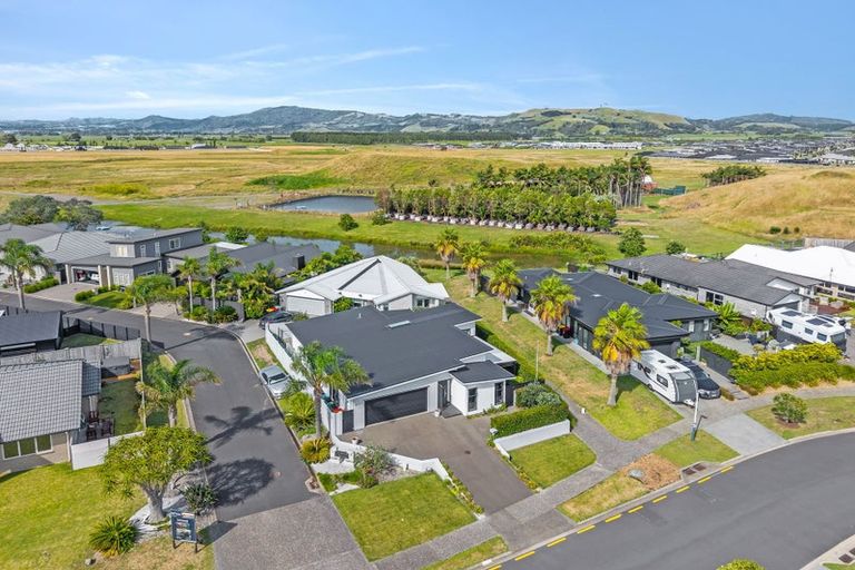 Photo of property in 2 Celmisia Retreat, Papamoa Beach, Papamoa, 3118