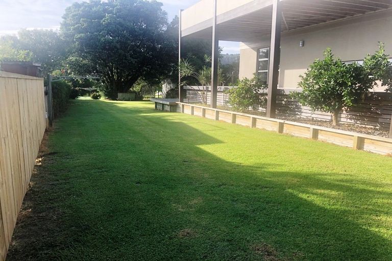 Photo of property in 3 Dawn Avenue, Hahei, Whitianga, 3591