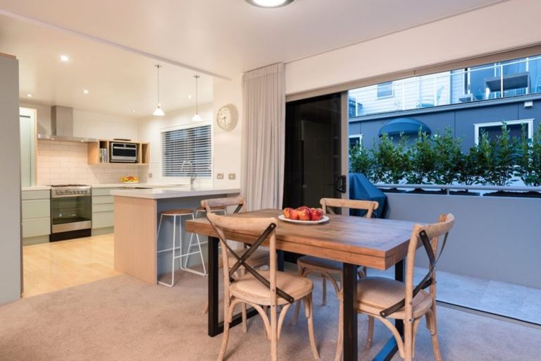 Photo of property in 8c Leinster Avenue, Mount Maunganui, 3116