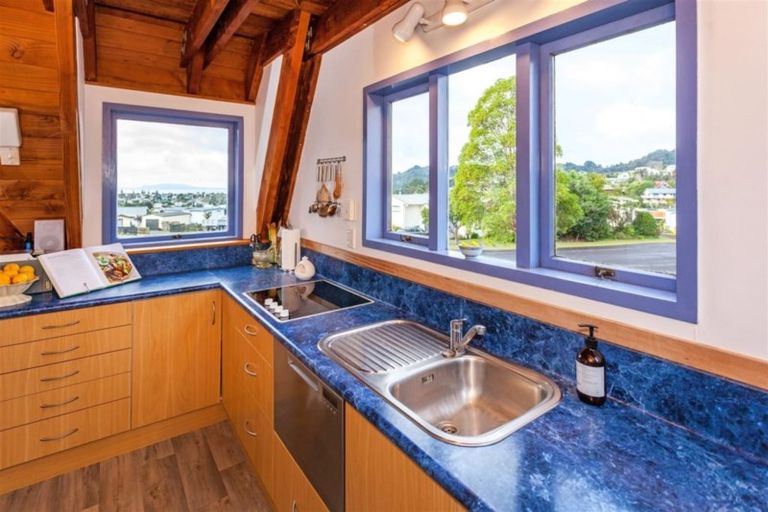 Photo of property in 117 Chevron Crescent, Whangamata, 3620