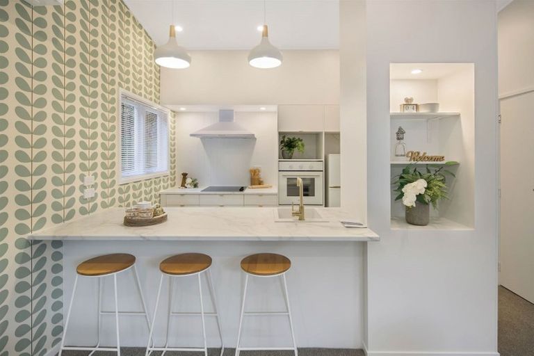 Photo of property in 5b Karachi Crescent, Khandallah, Wellington, 6035