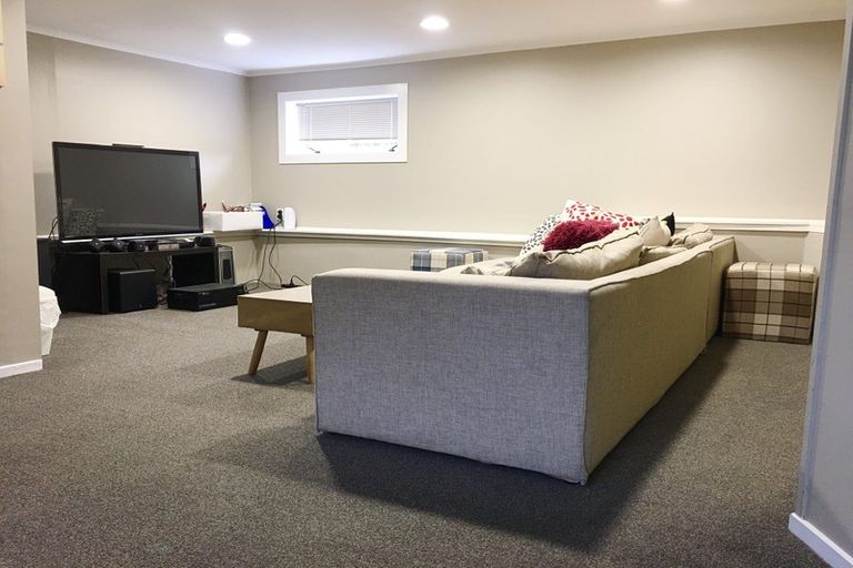 Photo of property in 44 Aurea Avenue, Pakuranga, Auckland, 2010