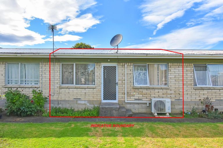 Photo of property in 2/17 Russell Road, Manurewa, Auckland, 2102