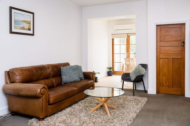 Photo of property in 5 Grass Street, Oriental Bay, Wellington, 6011