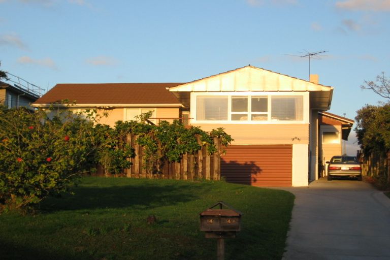 Photo of property in 14 O'halloran Road, Howick, Auckland, 2014