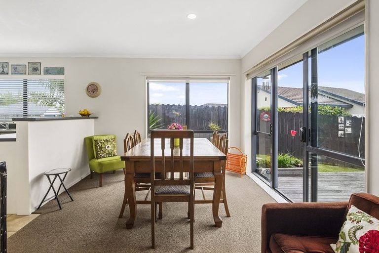 Photo of property in 23 Cottesmore Place, Huntington Park, Auckland, 2013