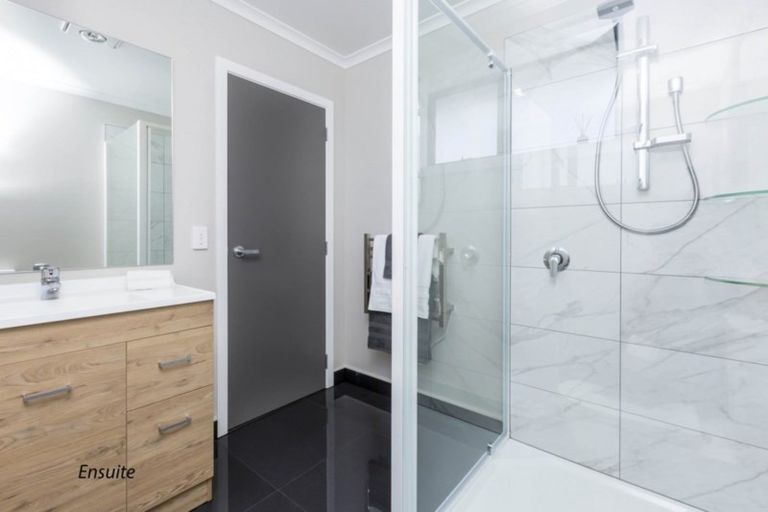 Photo of property in 31 Gilruth Road, Wallaceville, Upper Hutt, 5018