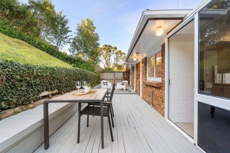 Photo of property in 1/29 King Richard Place, Browns Bay, Auckland, 0630