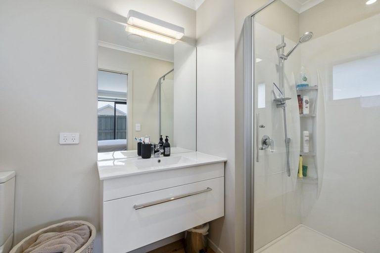 Photo of property in 78 Stratford Drive, Mount Pisa, Cromwell, 9383