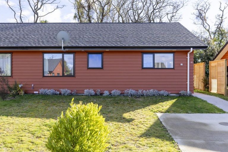 Photo of property in 11 Winnie Close, Acacia Bay, Taupo, 3330