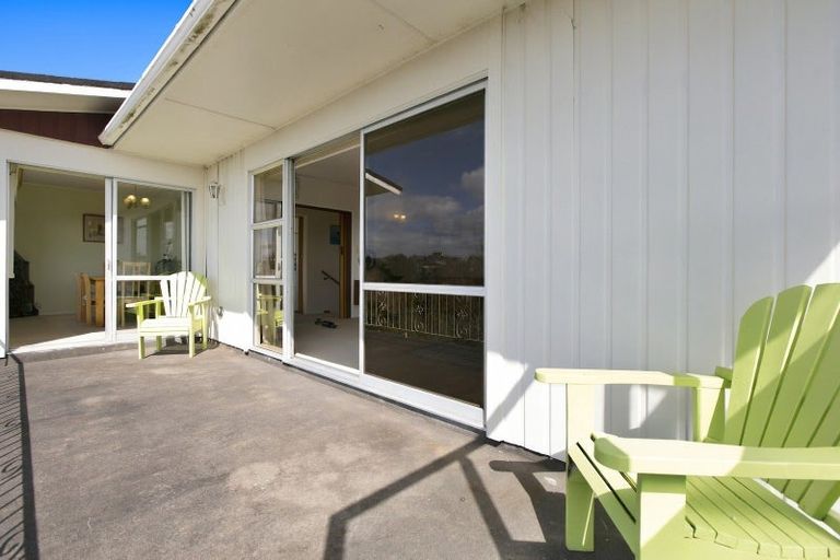 Photo of property in 7 Montana Place, Merrilands, New Plymouth, 4312