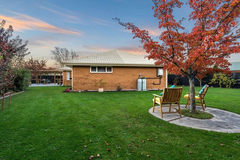 Photo of property in 35 Durrell Way, Rolleston, 7614