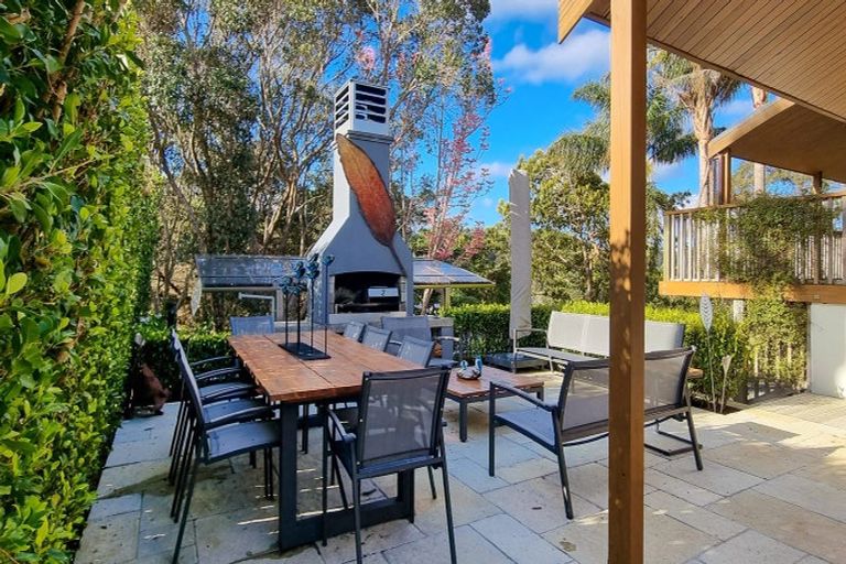 Photo of property in 417 Leigh Road, Whangateau, 0985