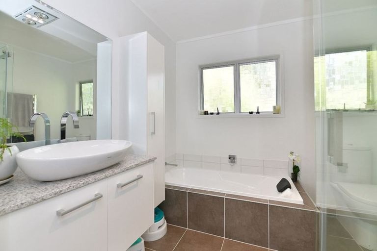 Photo of property in 3 Win Grove, Hatfields Beach, Orewa, 0931