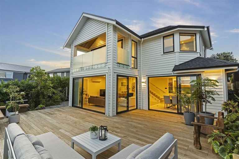 Photo of property in 12 Caldera Drive, Long Bay, Auckland, 0630