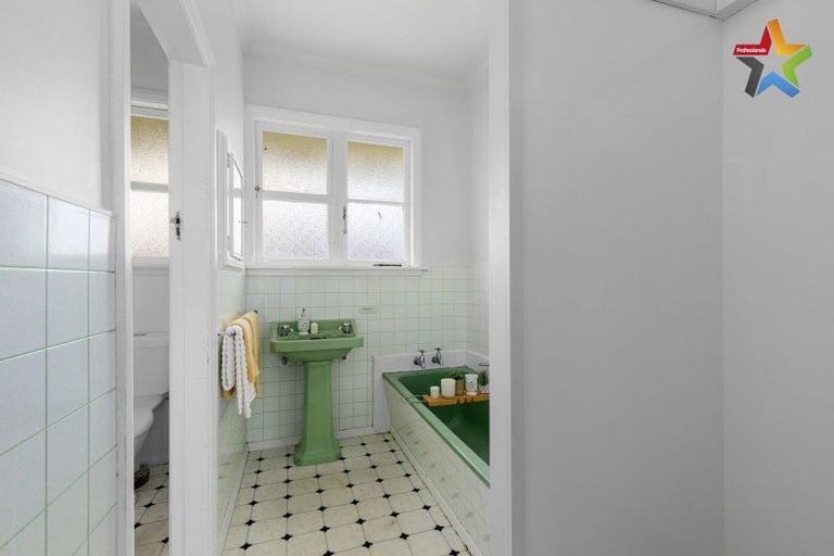 Photo of property in 137 Weraroa Road, Levin, 5510