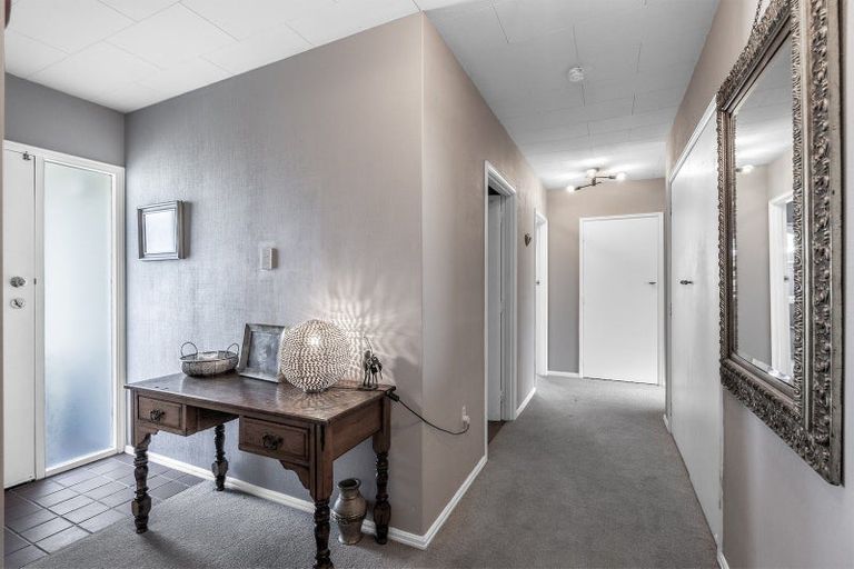 Photo of property in 30 Cruickshank Crescent, Rosedale, Invercargill, 9810