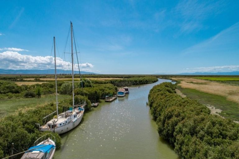 Photo of property in 637 State Highway 25, Waitakaruru, Ngatea, 3576