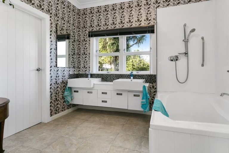 Photo of property in 20 Alpha Street, Cambridge, 3434