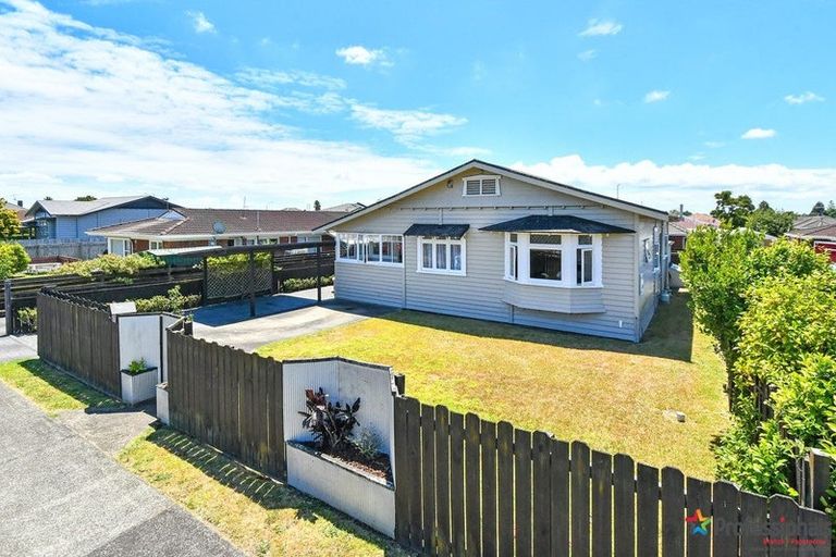 Photo of property in 2/12 Paton Avenue, Papatoetoe, Auckland, 2025