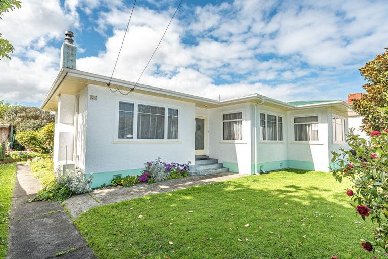 Photo of property in 114 Harrison Street, Whanganui, 4500