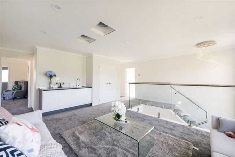 Photo of property in 75 Tir Conaill Avenue, Flat Bush, Auckland, 2019