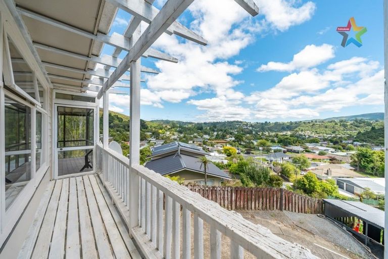 Photo of property in 51 Lowry Crescent, Stokes Valley, Lower Hutt, 5019