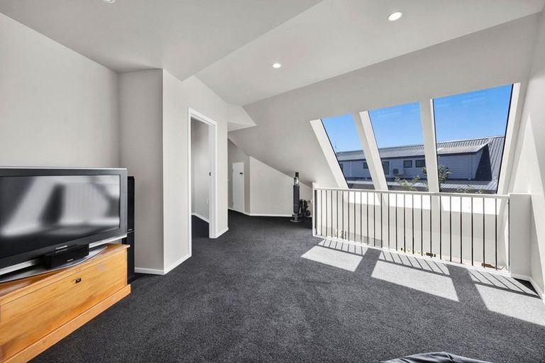 Photo of property in 9 County Drive, Hawera, 4610