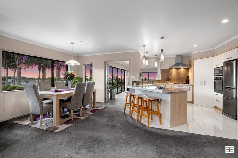 Photo of property in 8 Siemonek Rise, Bethlehem, Tauranga, 3110