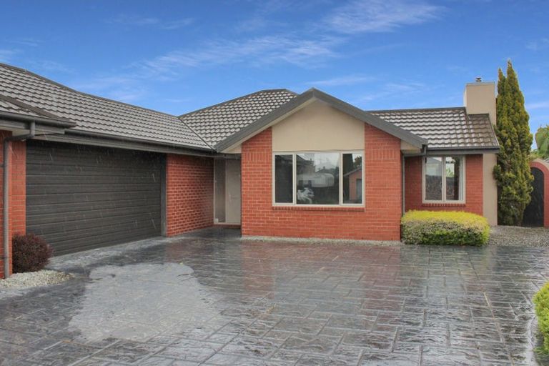 Photo of property in 8 Okuku Place, Hei Hei, Christchurch, 8042